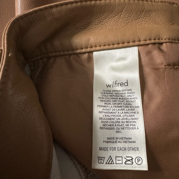 Aritzia Melina Cropped Pant - Picture 4 of 6